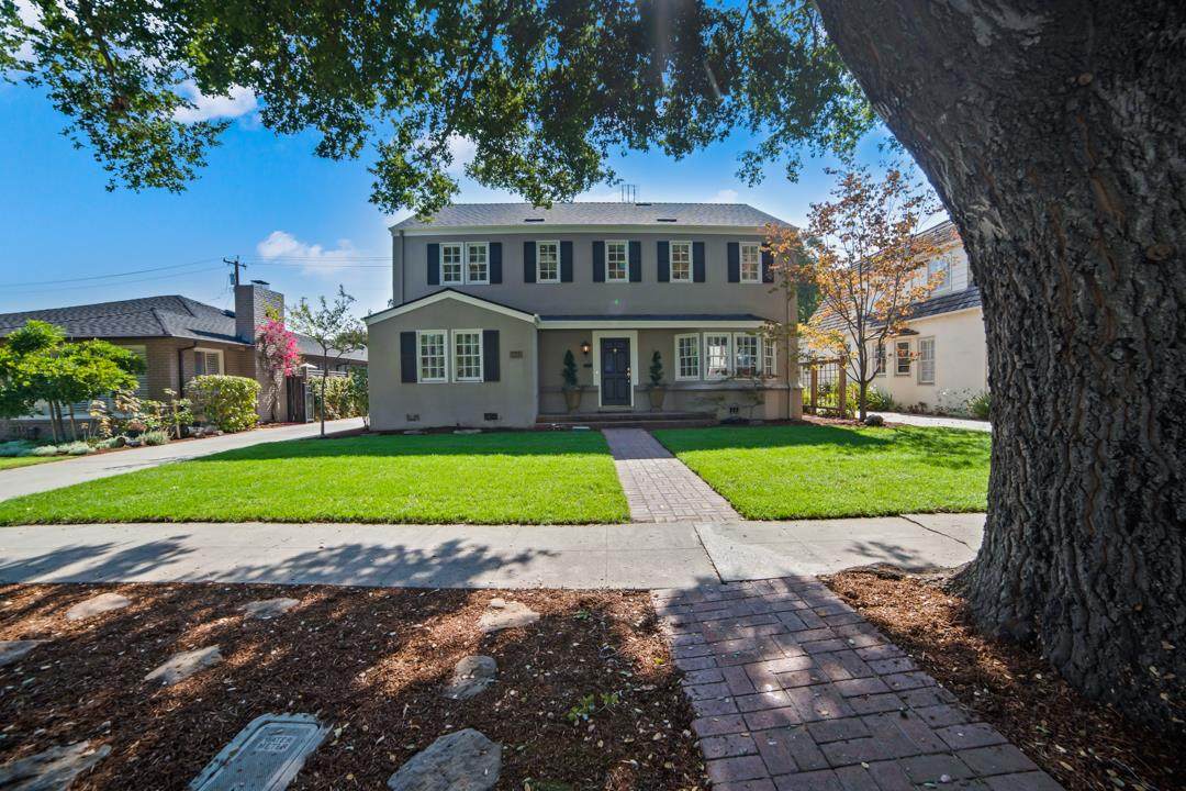 1842 University Ave - Photo 1