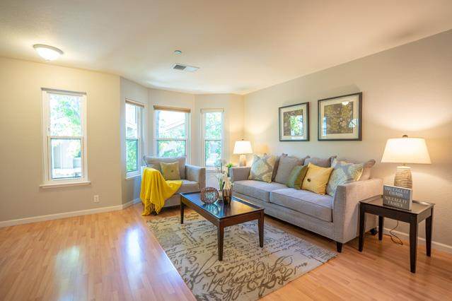 951 La Mesa Ter - Photo 1