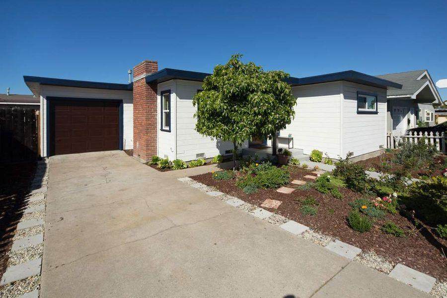 1675 Kenneth St - Photo 1