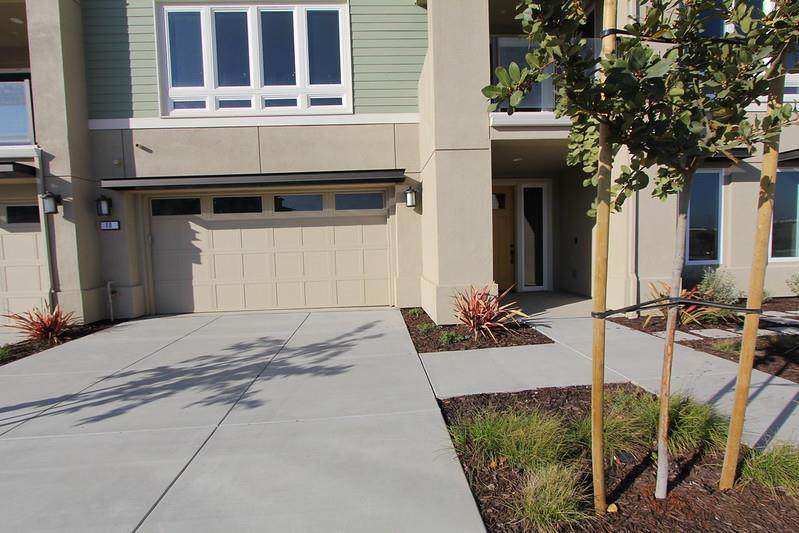 10 Island View Dr - Photo 1
