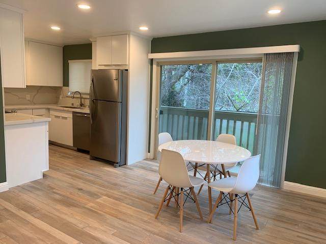 315 Poe St - Photo 1