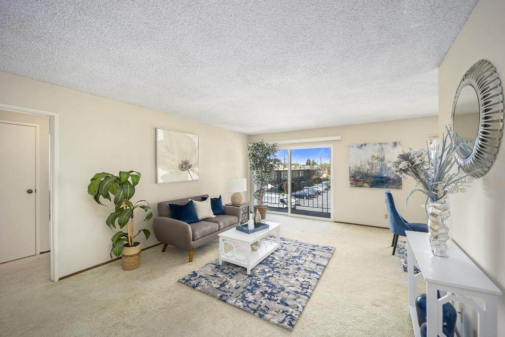 814 Delaware St 301 - Photo 1