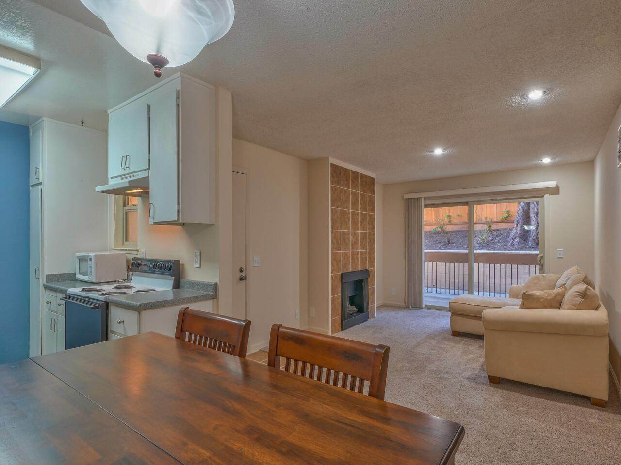 3103 Golden Oaks Ln - Photo 1