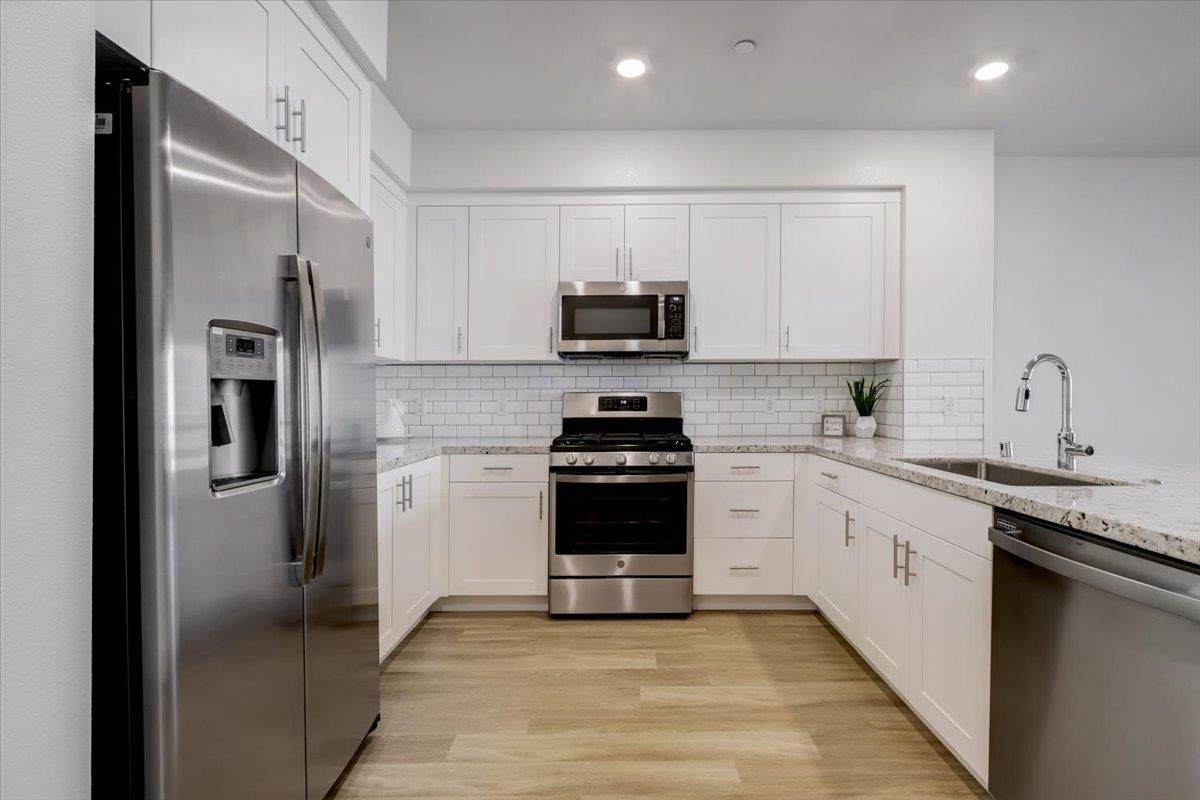 5925 Charlotte Dr 228 - Photo 1