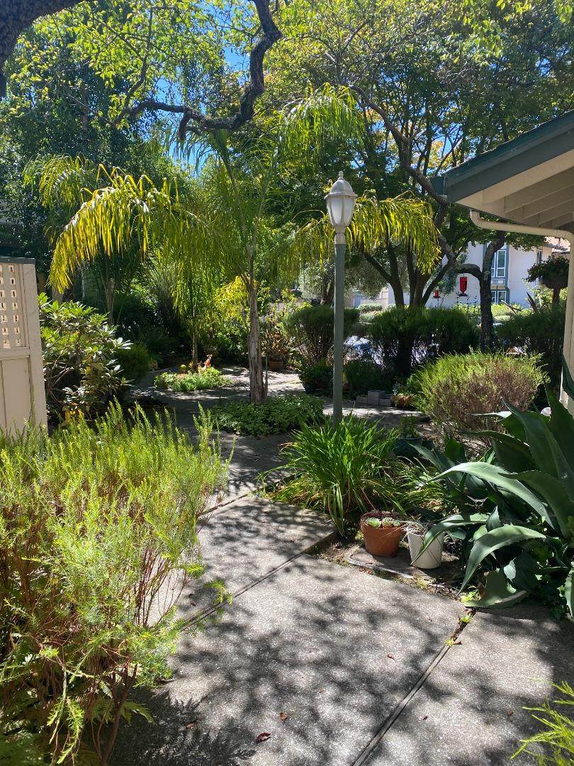 1210 Terra Nova Blvd - Photo 1