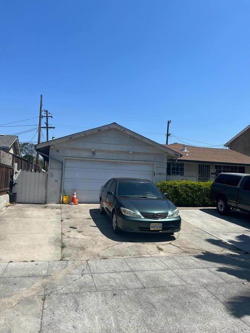 1180 Fritzen St - Photo 1