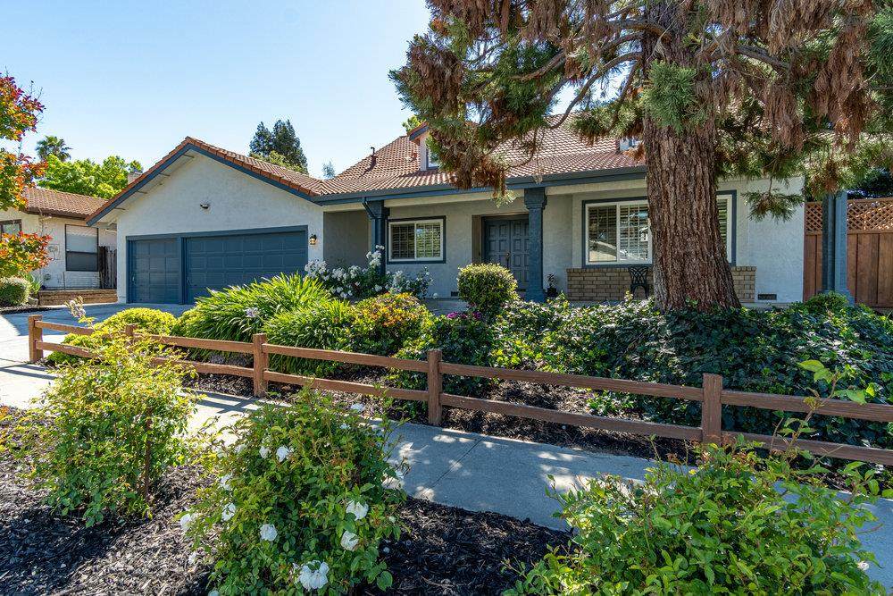 8955 Ridgeway Dr - Photo 1