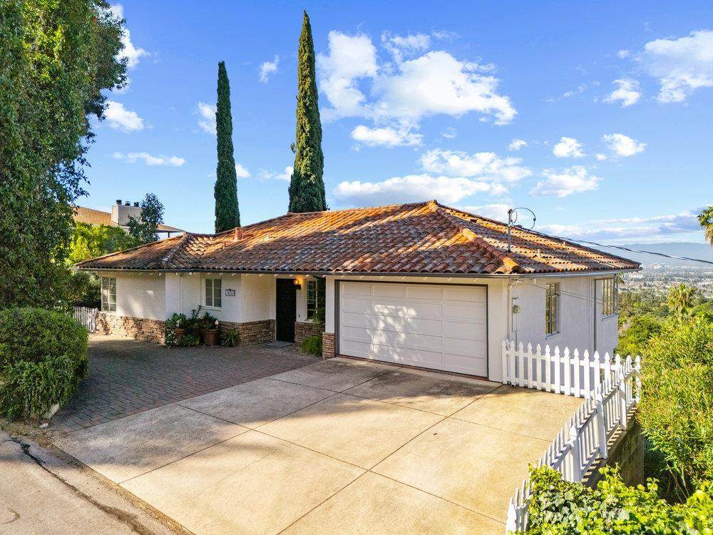 15711 Highland Dr - Photo 1