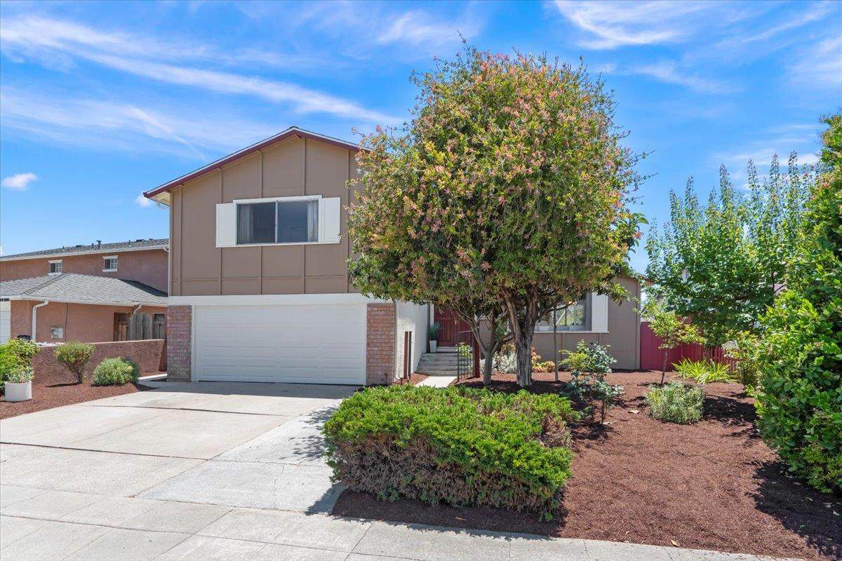 706 Clauser Dr - Photo 1