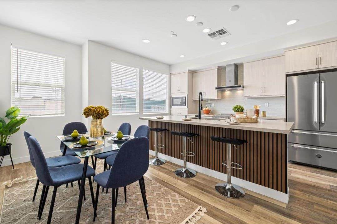 1307 Pullman Way - Photo 1