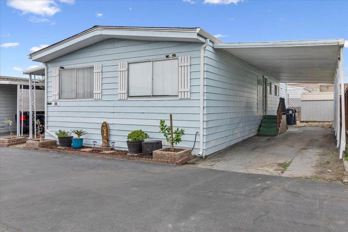 66 Contento Dr 66 - Photo 1