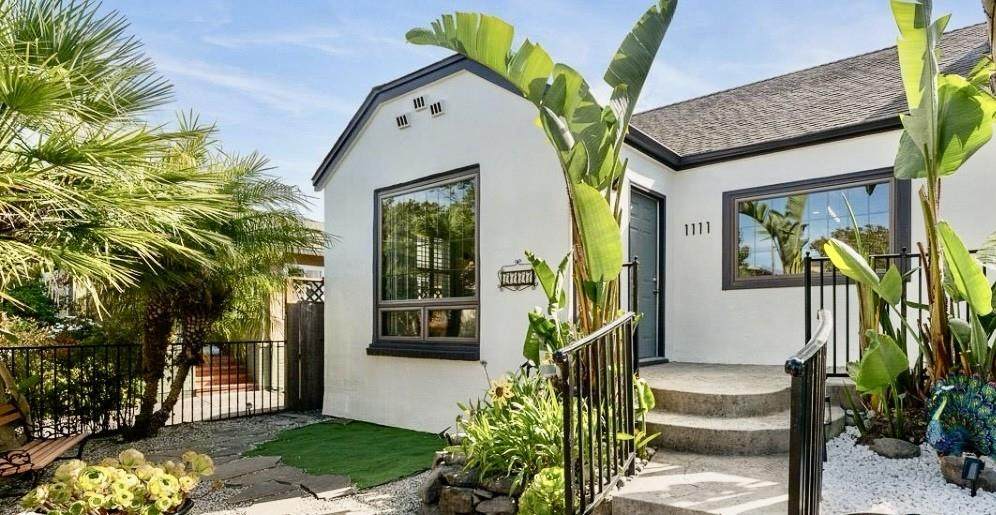 1111 Laguna - Photo 1