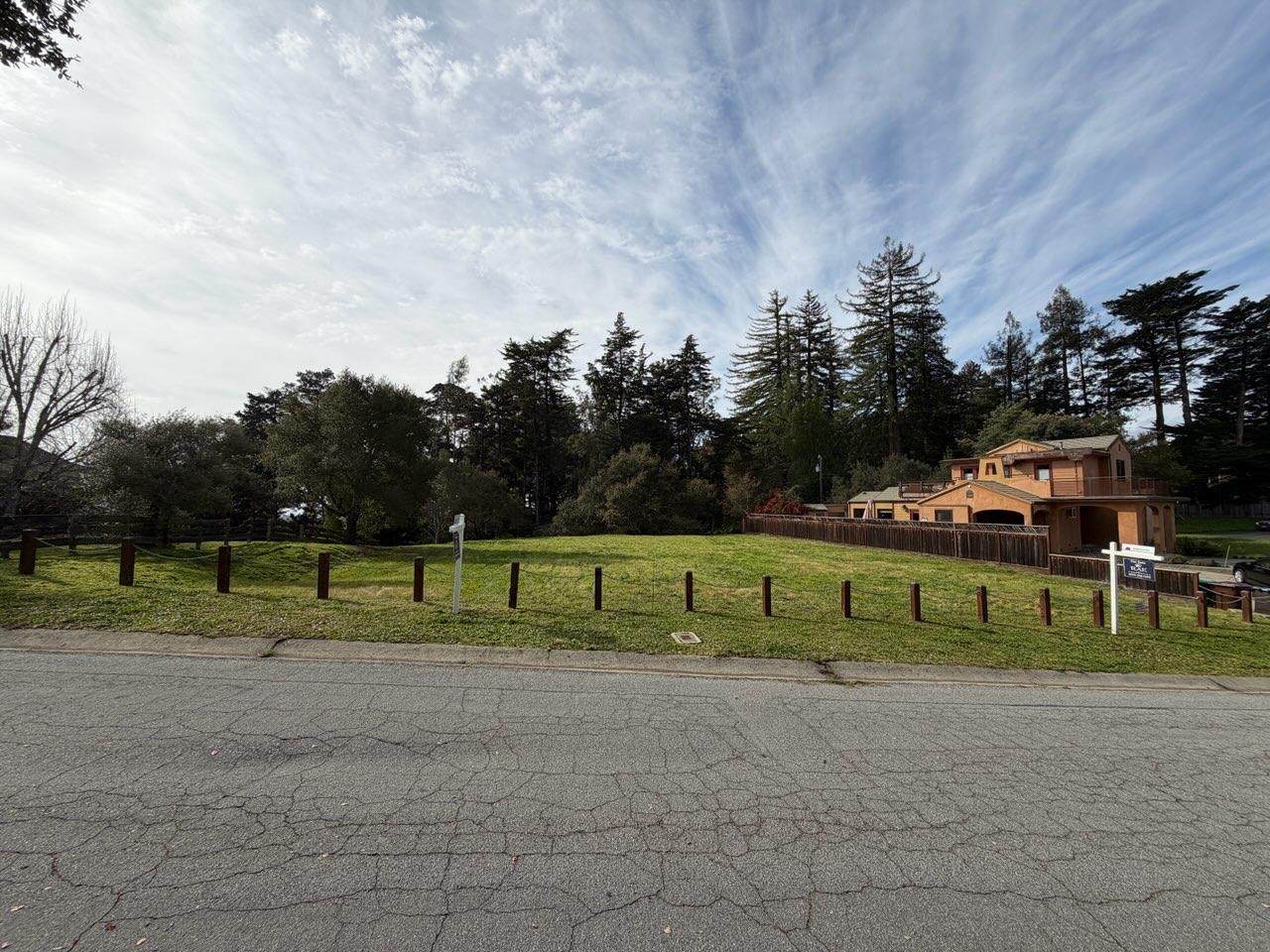 108 Hillcrest Ter - Photo 1