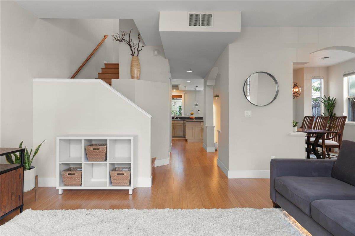 105 Village Cir - Photo 1