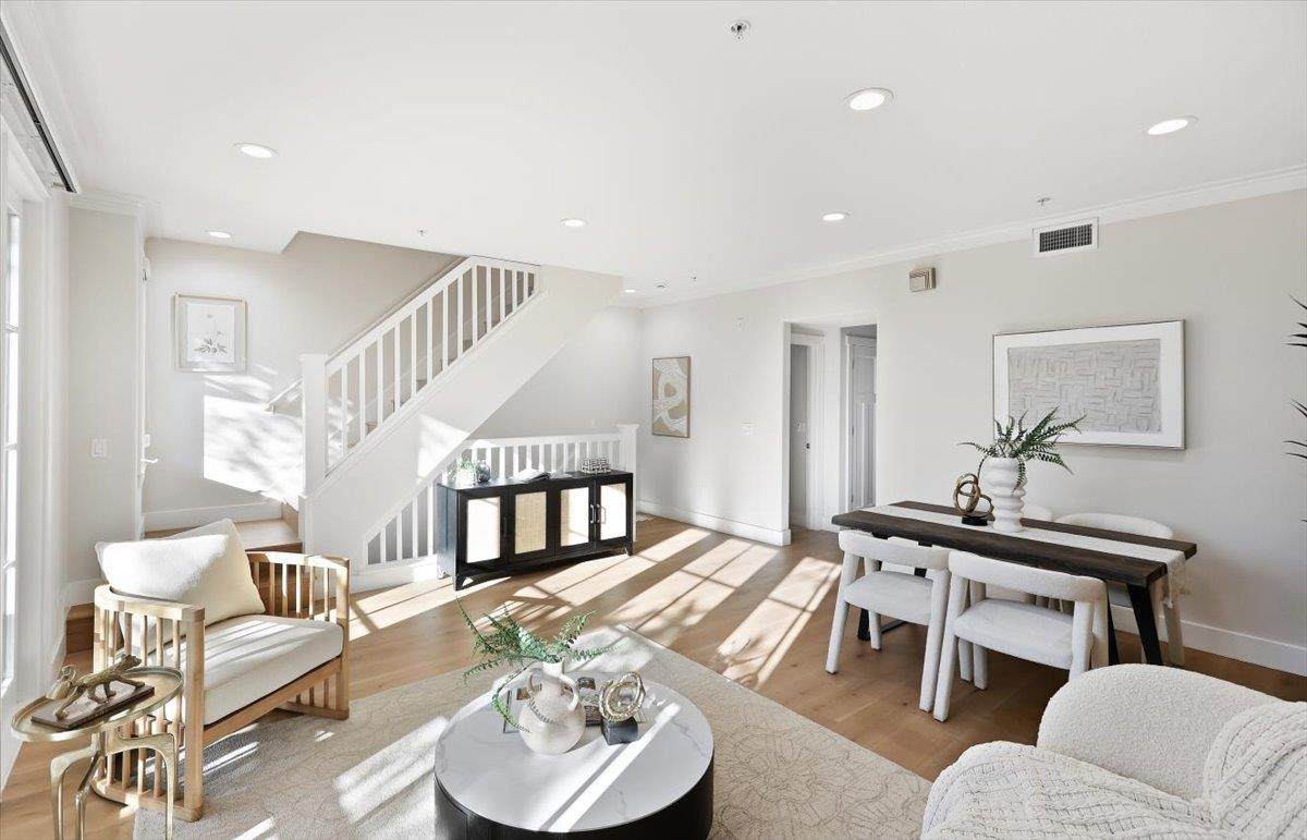 1537 Hummingbird Pl - Photo 1