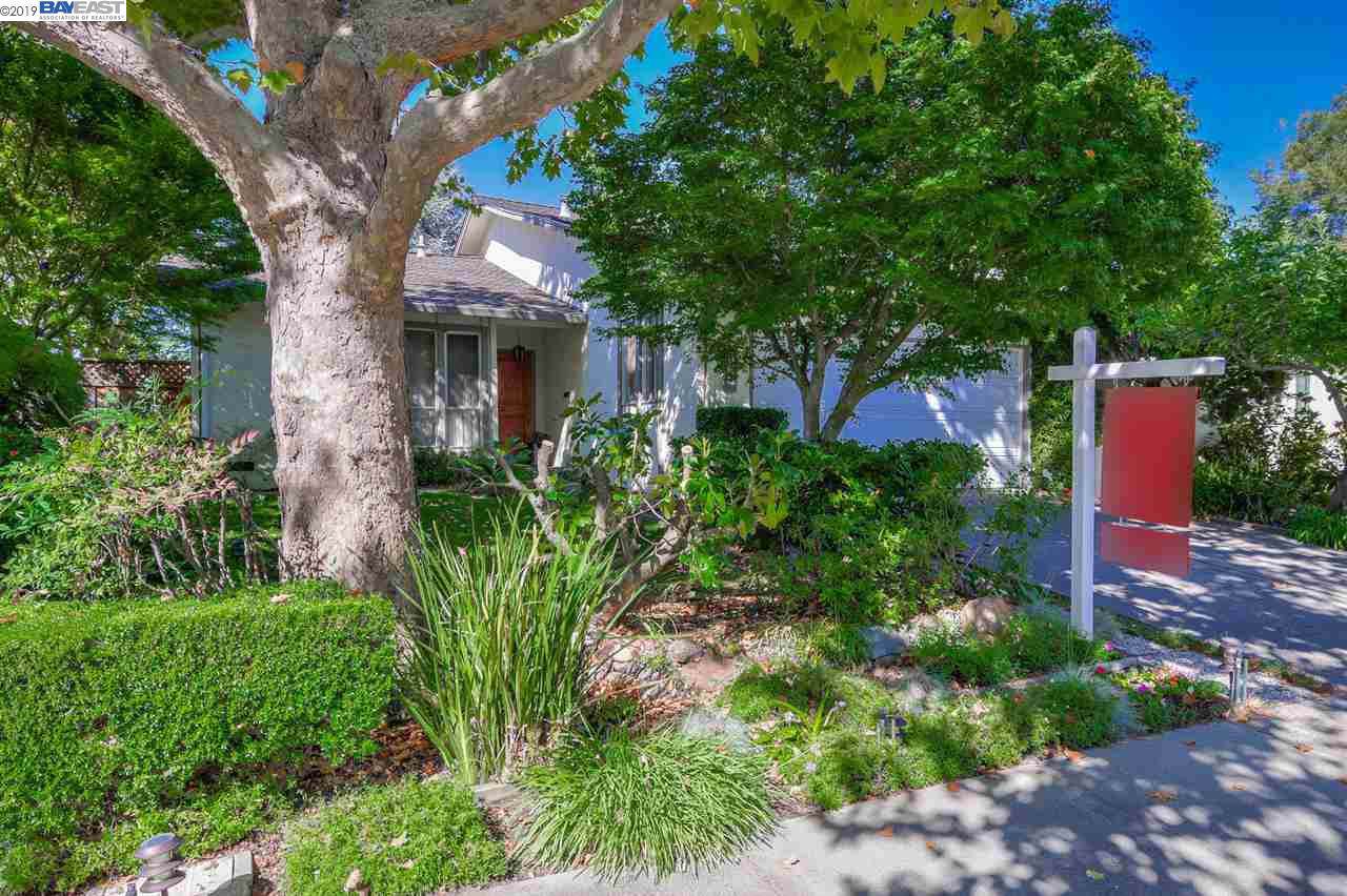683 Thornhill Rd - Photo 1