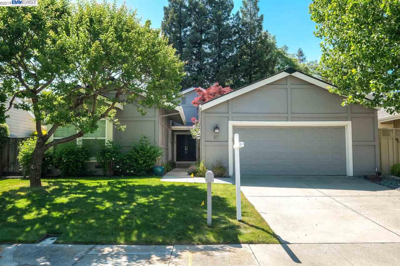 307 Freitas Ct - Photo 1