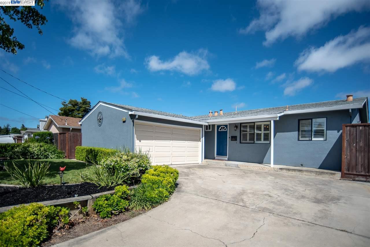 6149 Radcliffe Ave - Photo 1