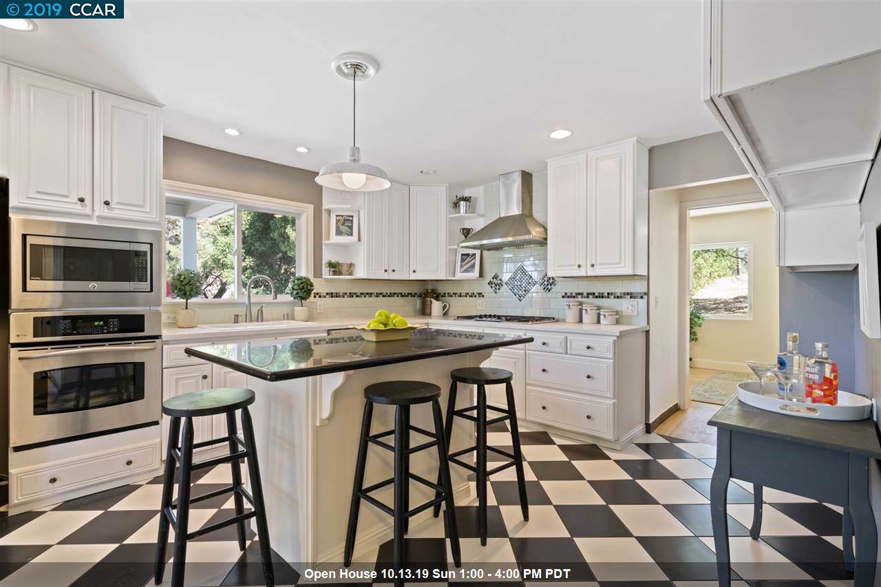 650 Vine Hill Way - Photo 1