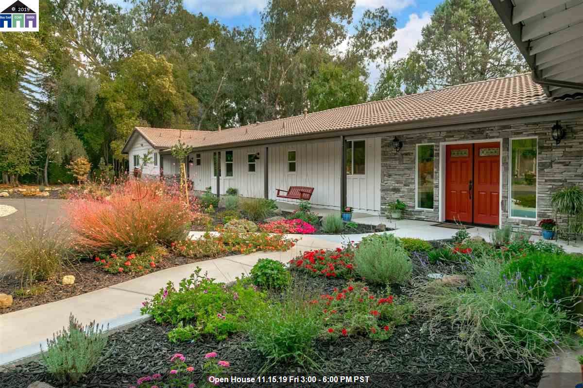 1711 Maple Glen Road - Photo 1
