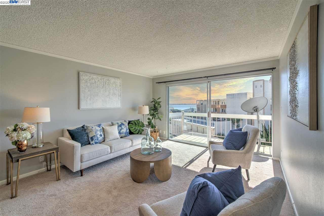 960 Shorepoint Ct 318 - Photo 1