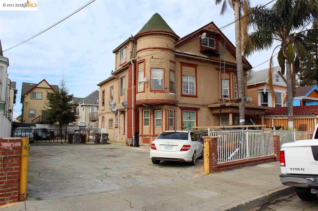 851 34Th Ave - Photo 1
