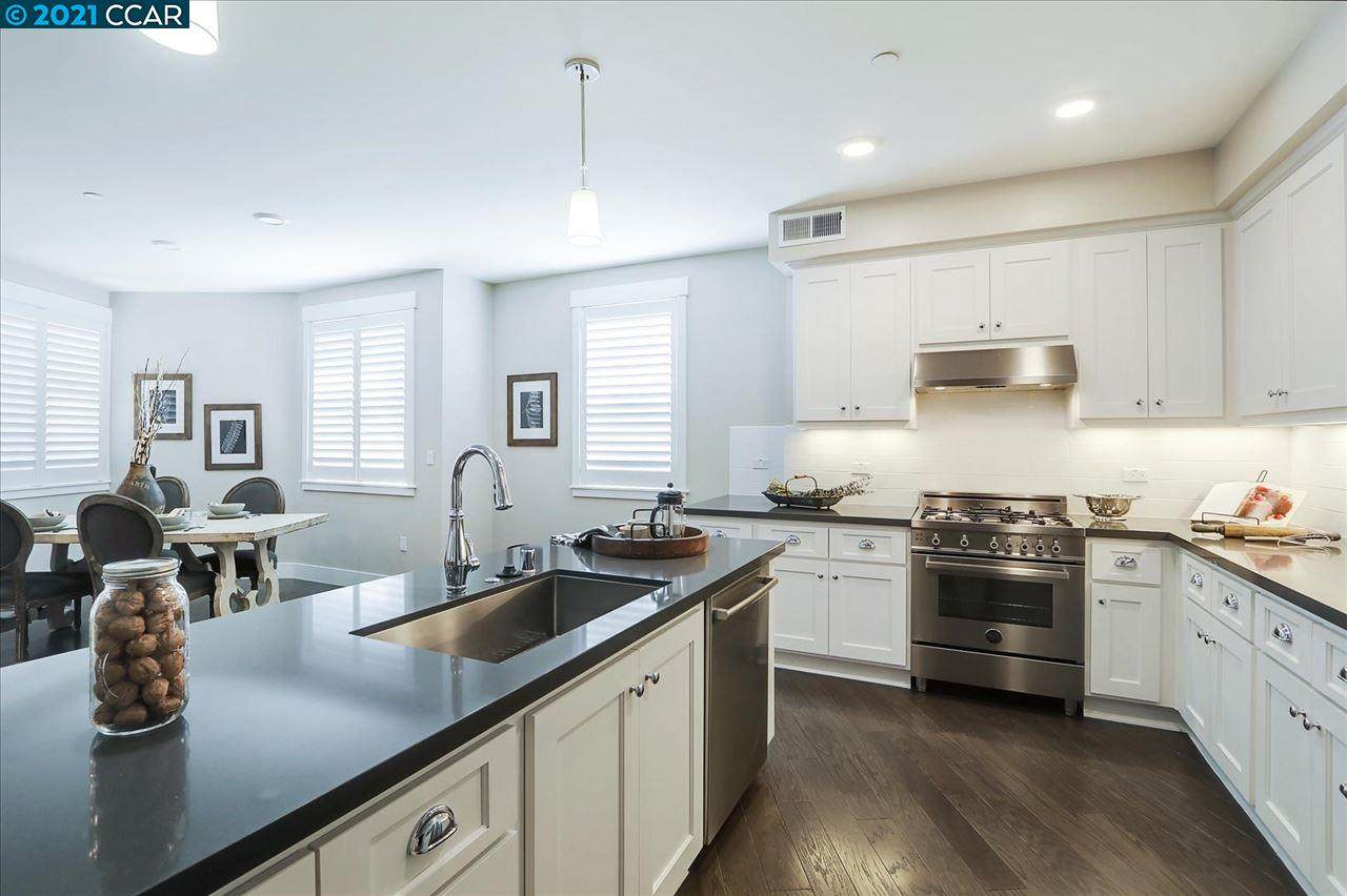 1281 Homestead Ave 1B - Photo 1
