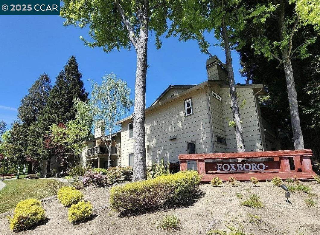 405 Weymouth - Photo 1