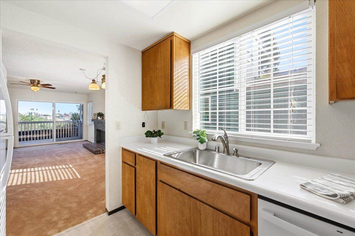 1839 Shirley Dr - Photo 1