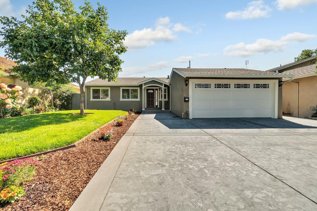 1435 Mardan Dr - Photo 1