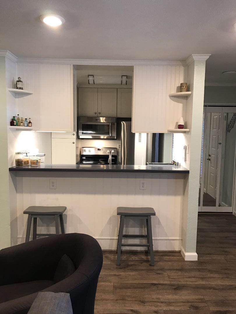 290 Stonegate Cir - Photo 1