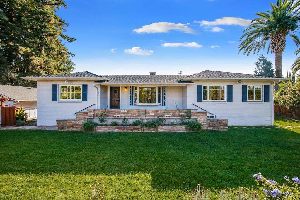 239 El Monte Ave - Photo 1