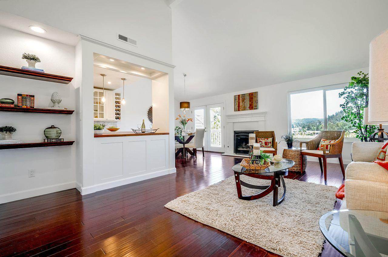 25 Carriage Ln - Photo 1