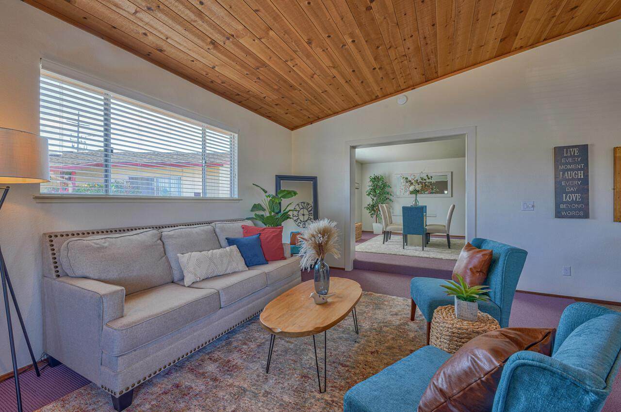688 Calaveras Dr - Photo 1
