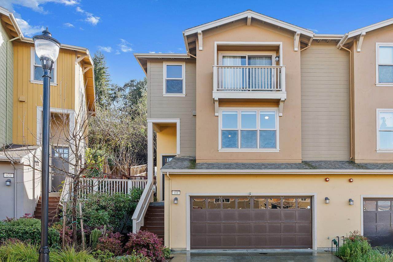 918 Lundy Ln - Photo 1