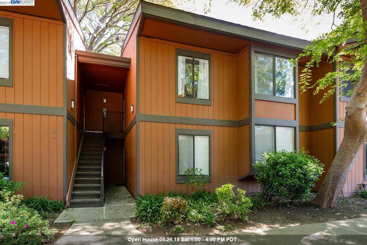 38623 Cherry Ln - Photo 1