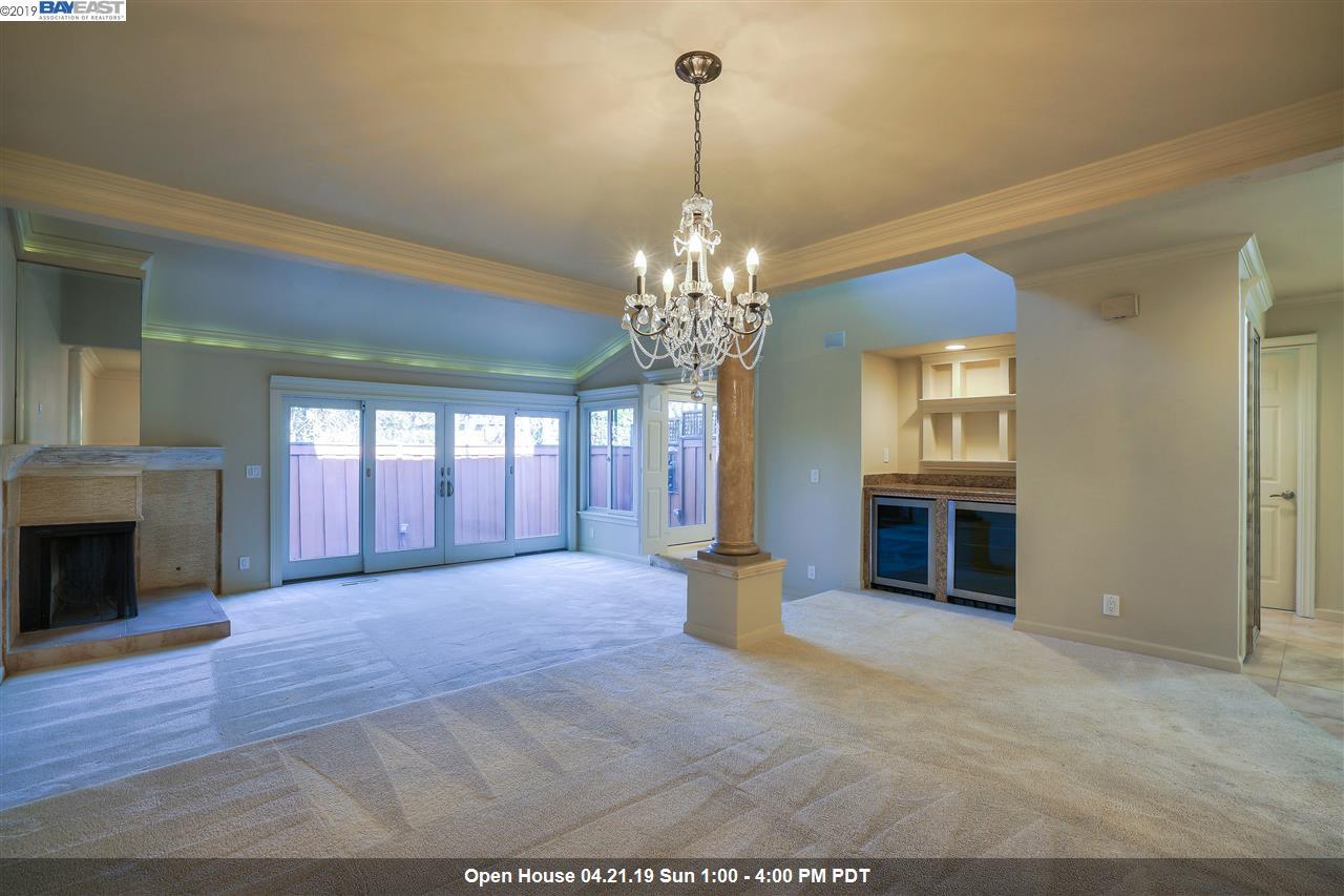 2126 Shoshone Cir - Photo 1