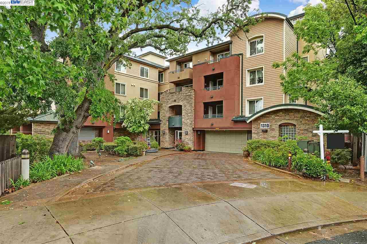 1310 Creekside Dr - Photo 1