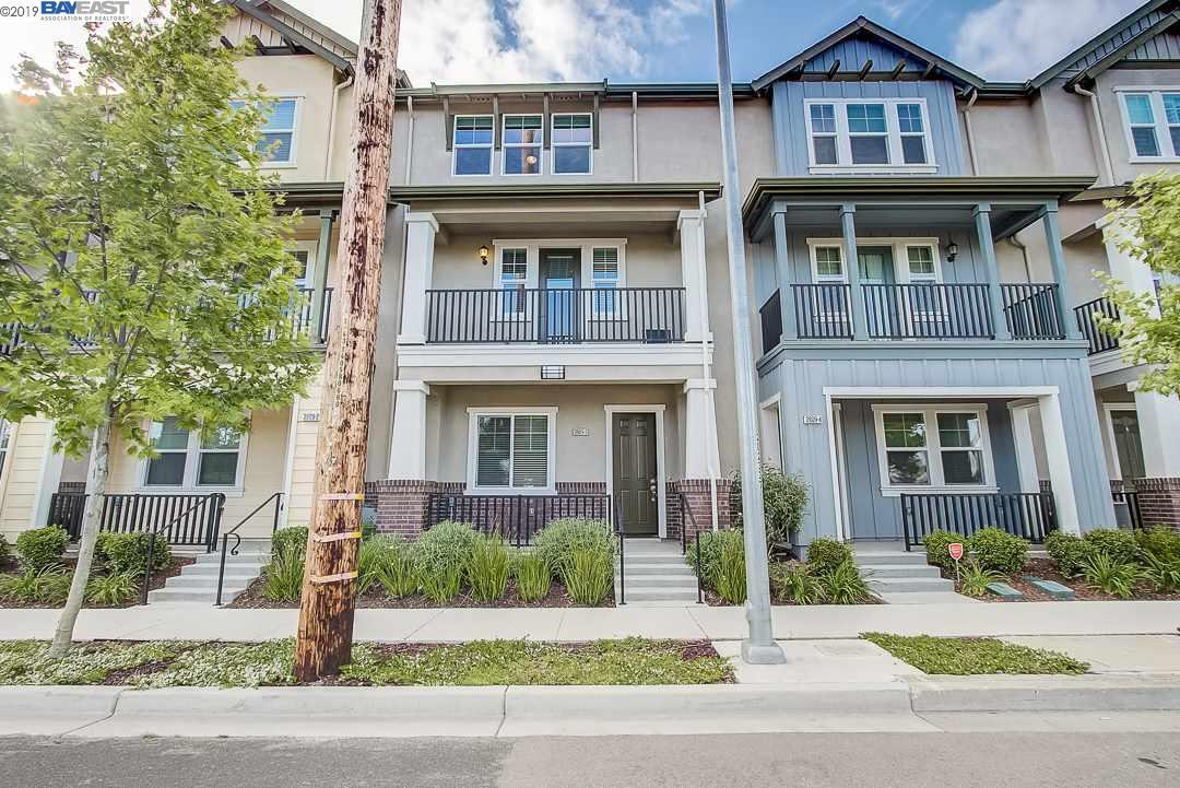 3909 Portola Cmn - Photo 1