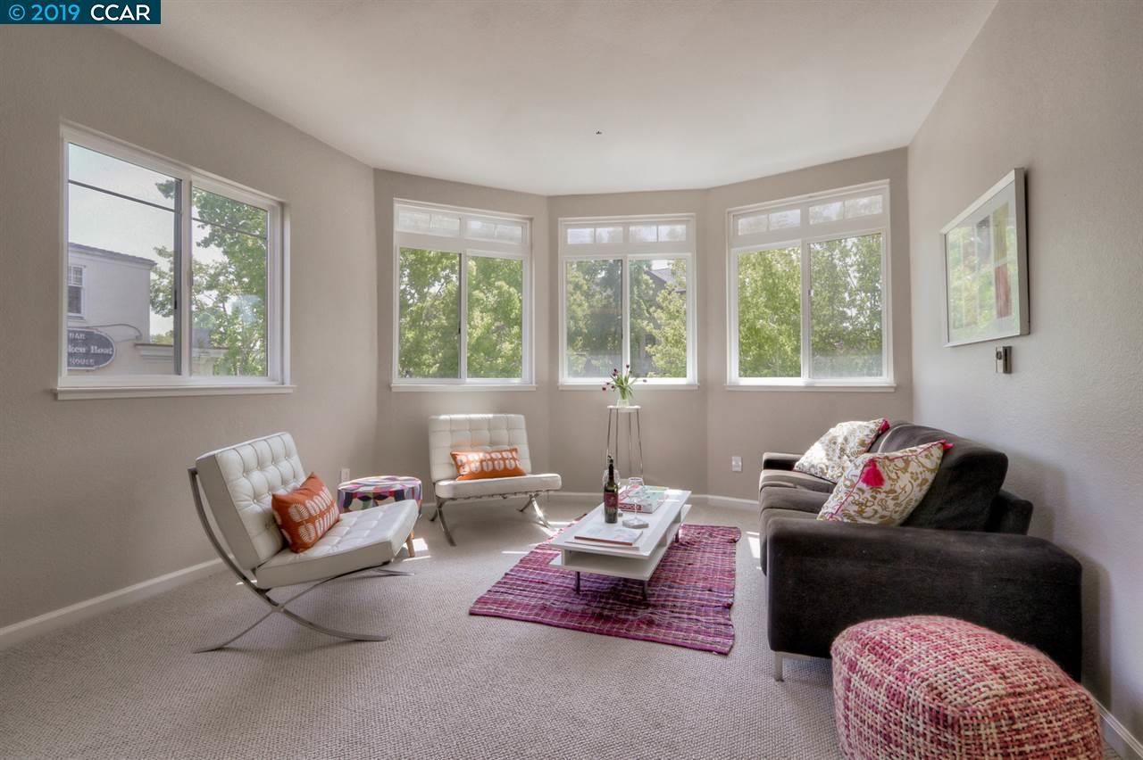 2615 Telegraph Ave - Photo 1