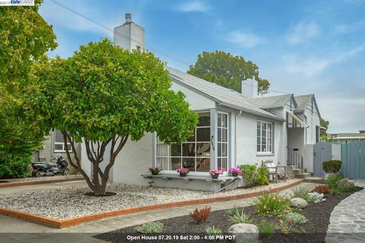 2434 Roosevelt - Photo 1