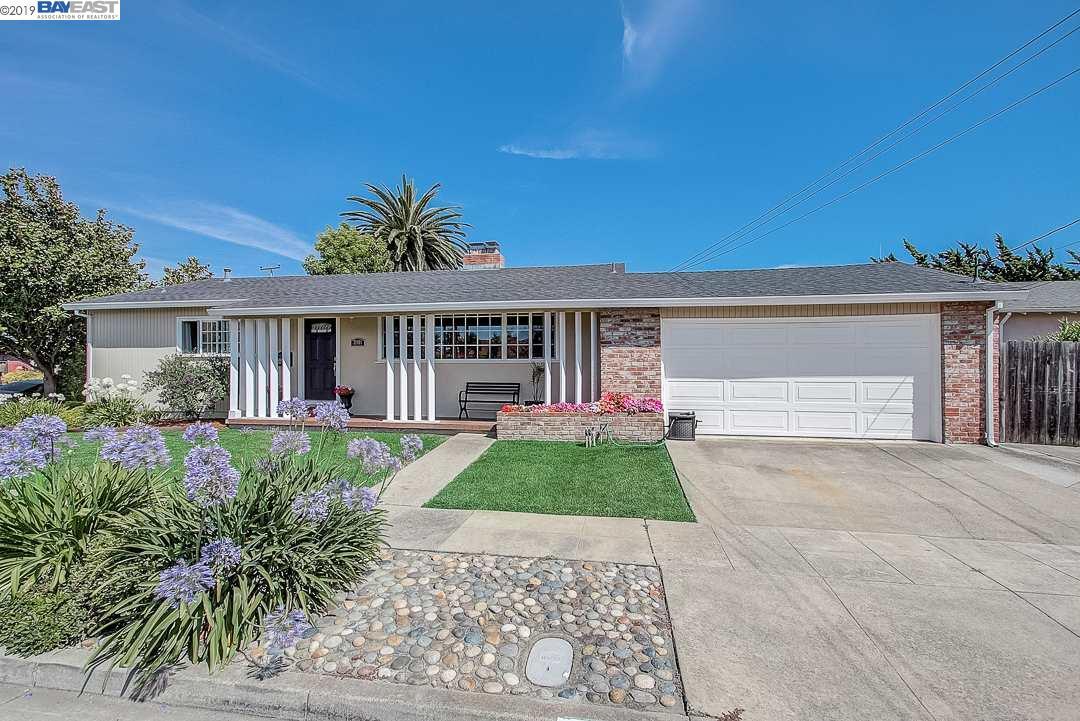 31808 Kennet St - Photo 1