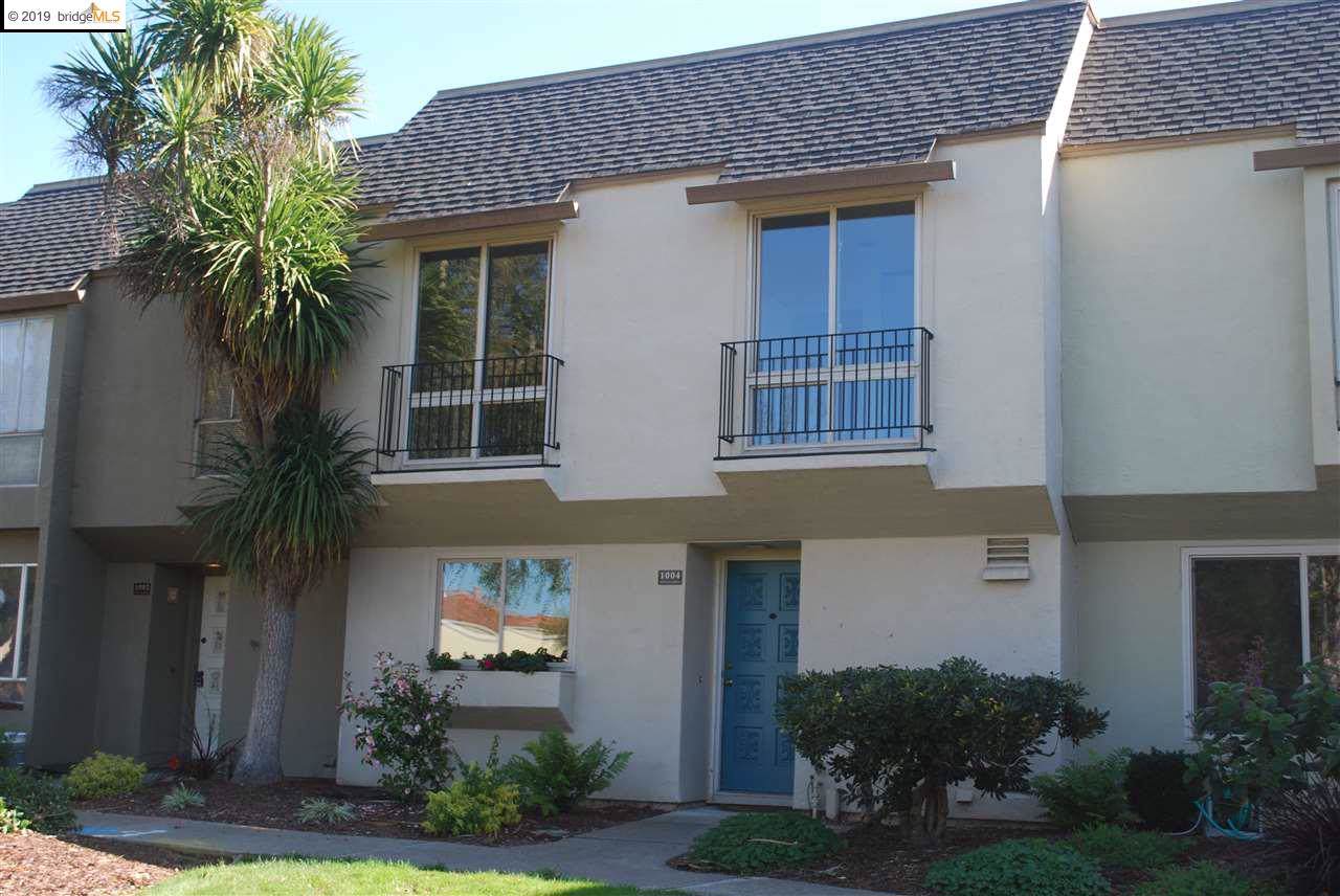 1004 Fontana Dr - Photo 1