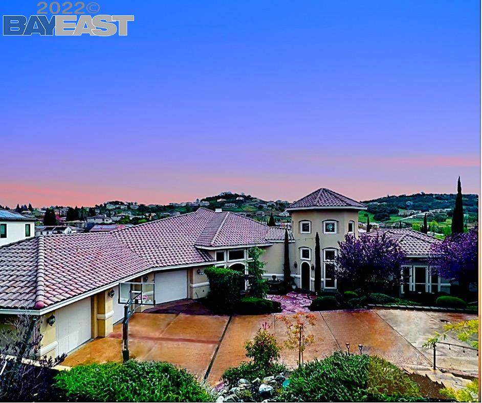 5083 Thalia Drive - Photo 1