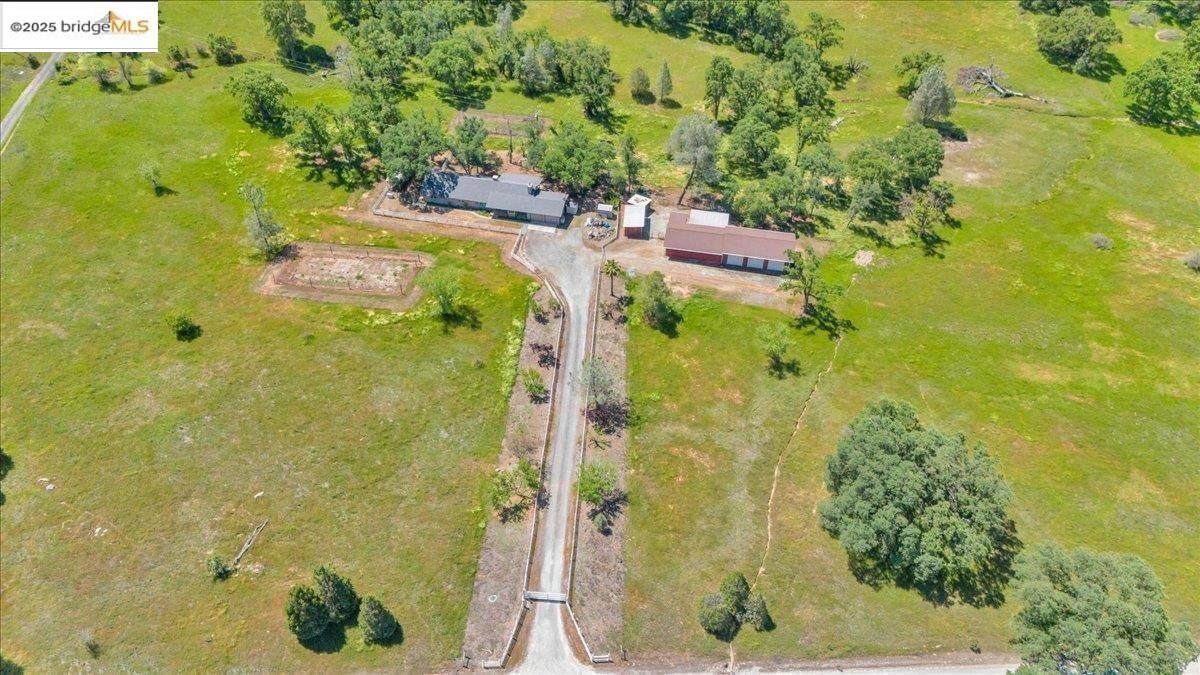 180 Stallion Way - Photo 1