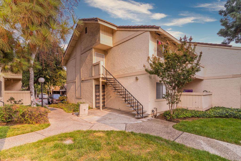 2278 Alexian Dr - Photo 1