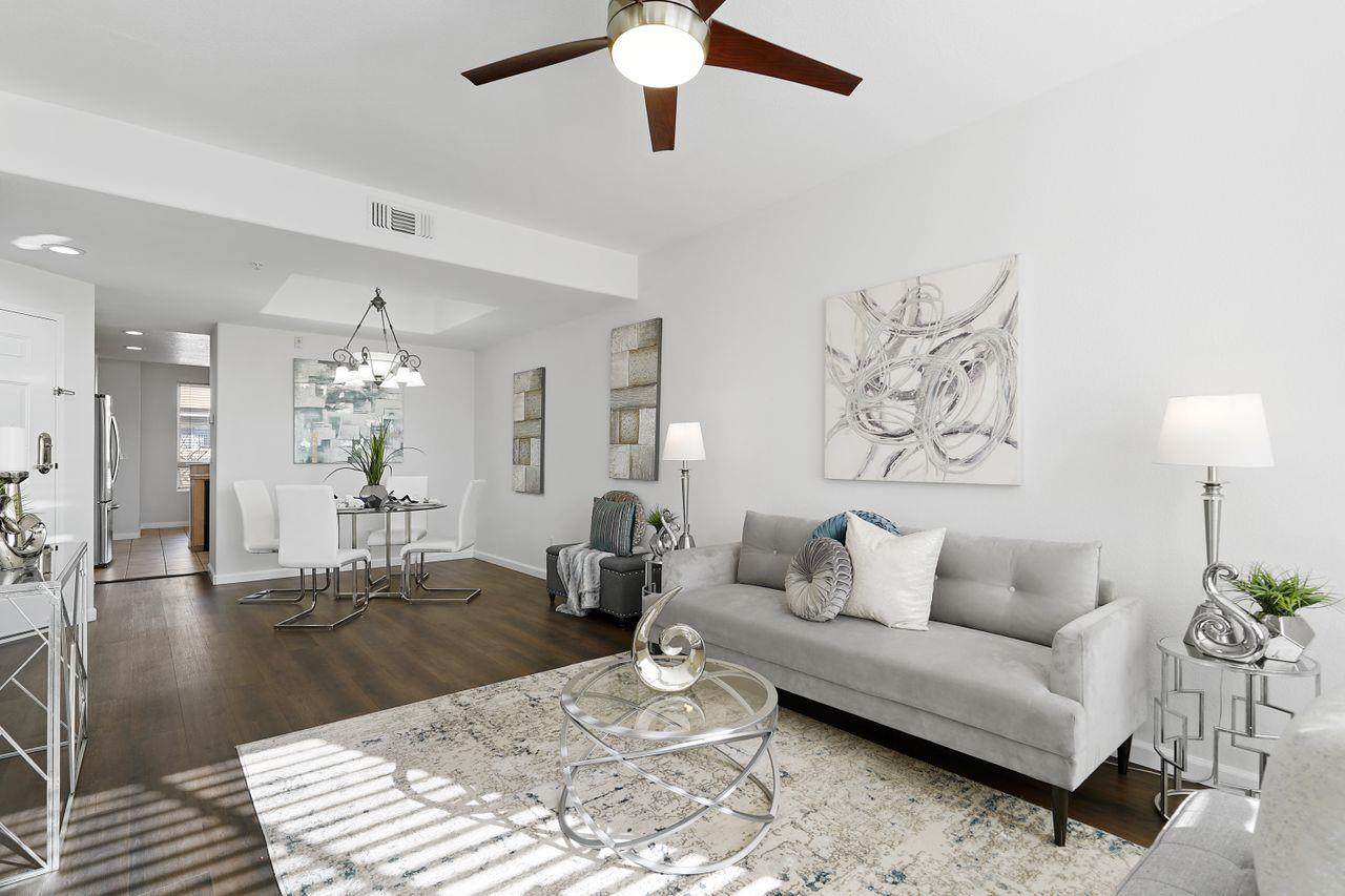 584 King George Ave - Photo 1