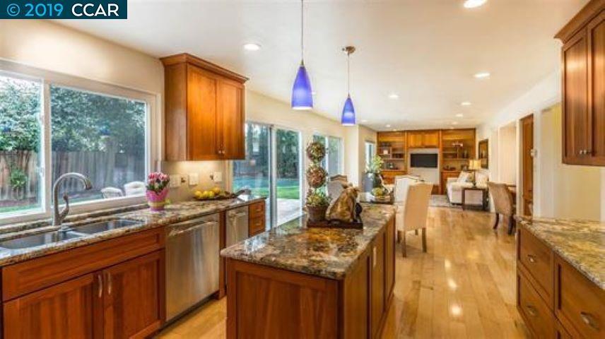519 Banyan Cir - Photo 1