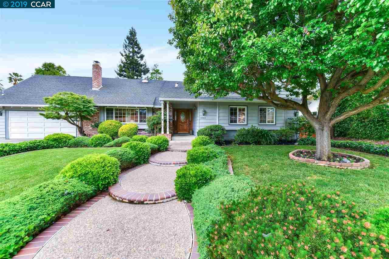 9549 Broadmoor Dr - Photo 1