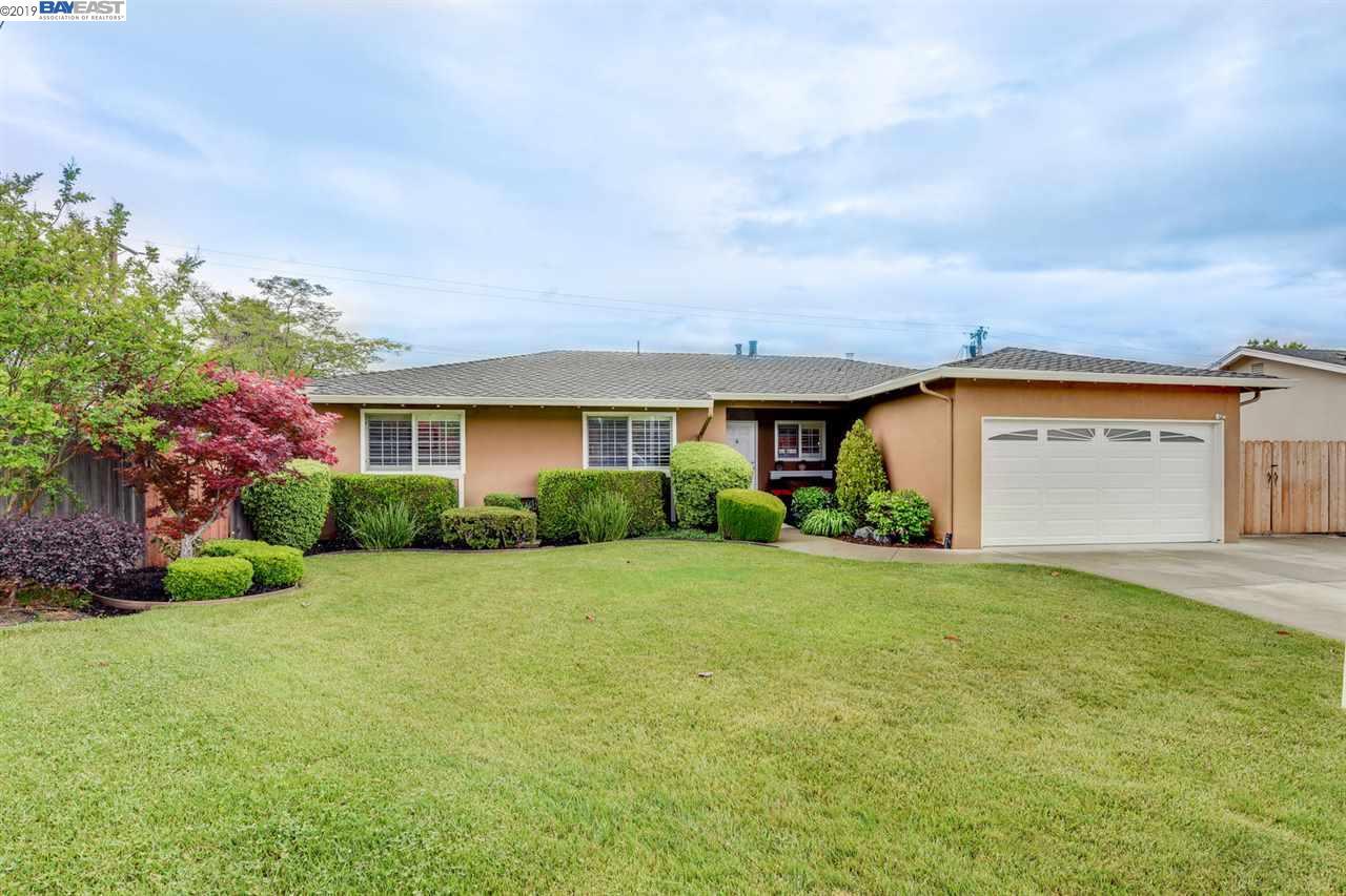 8625 Briarwood Ln - Photo 1